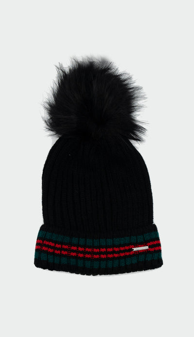 Guccee Black Hat with POM POM in faux fur. Pair it with a matching scarf.