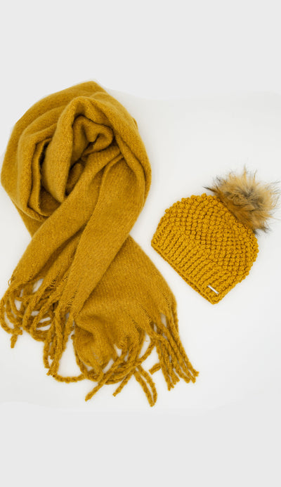 honey yellow crochet hat with oversized honey scarf