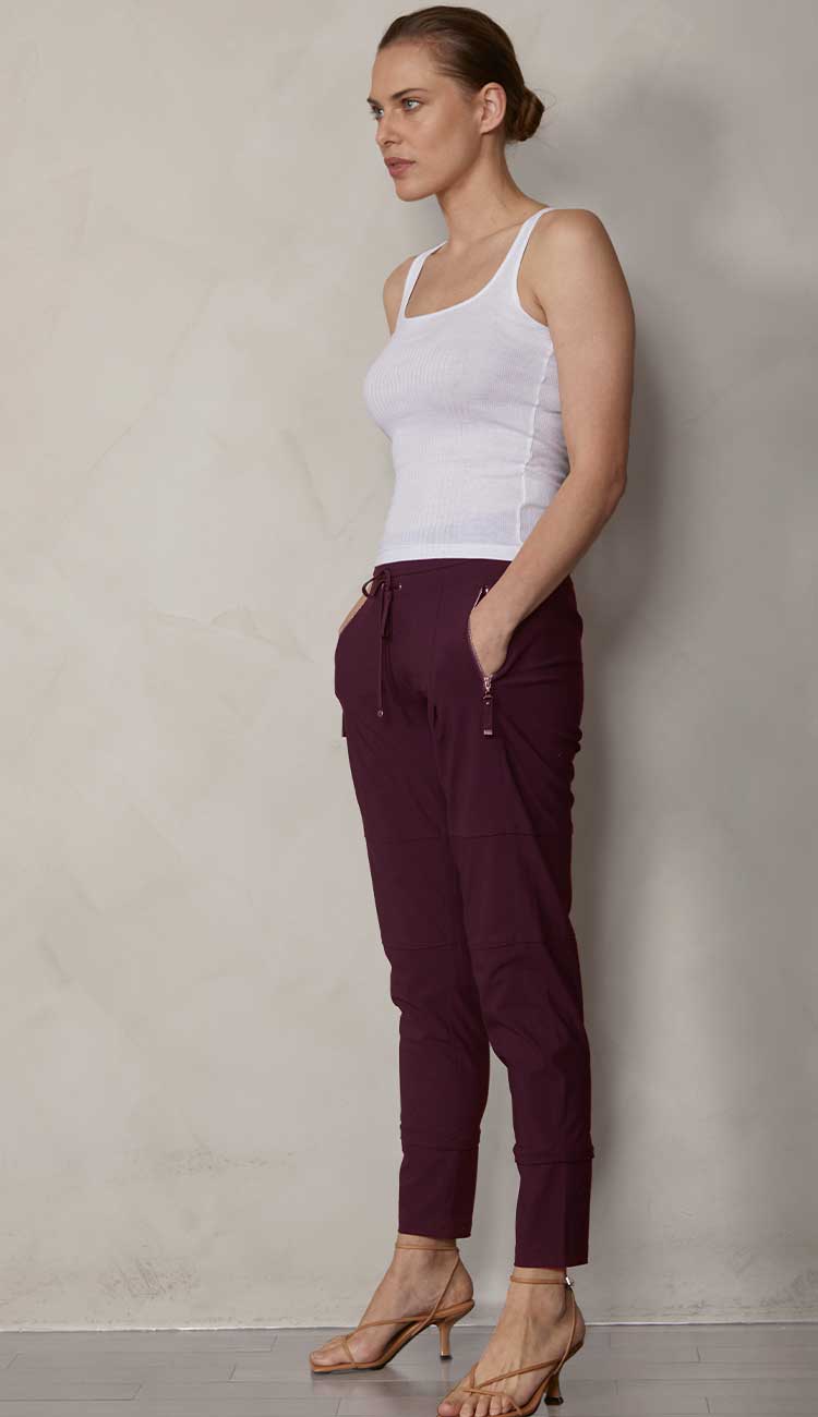 Raffaello Rossi Candy Pant in burgundy, women’s slim jogger pant with drawstring waist and zip pockets