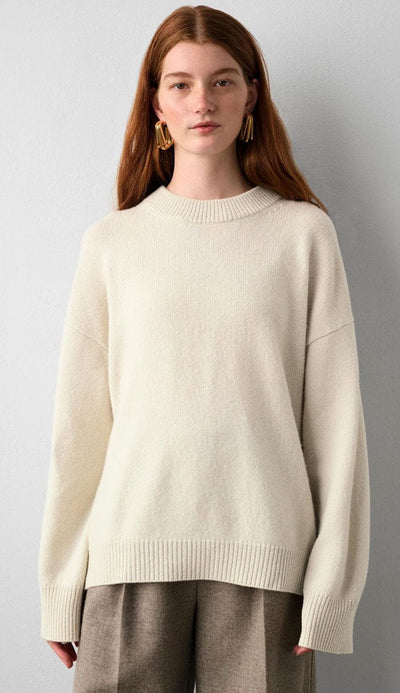 White + Warren Cozy Crewneck Sweater in Ivory merino wool and cashmere. Paula & Chlo