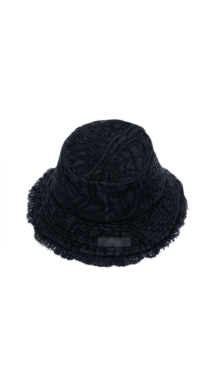 Devotion Twins hat in black