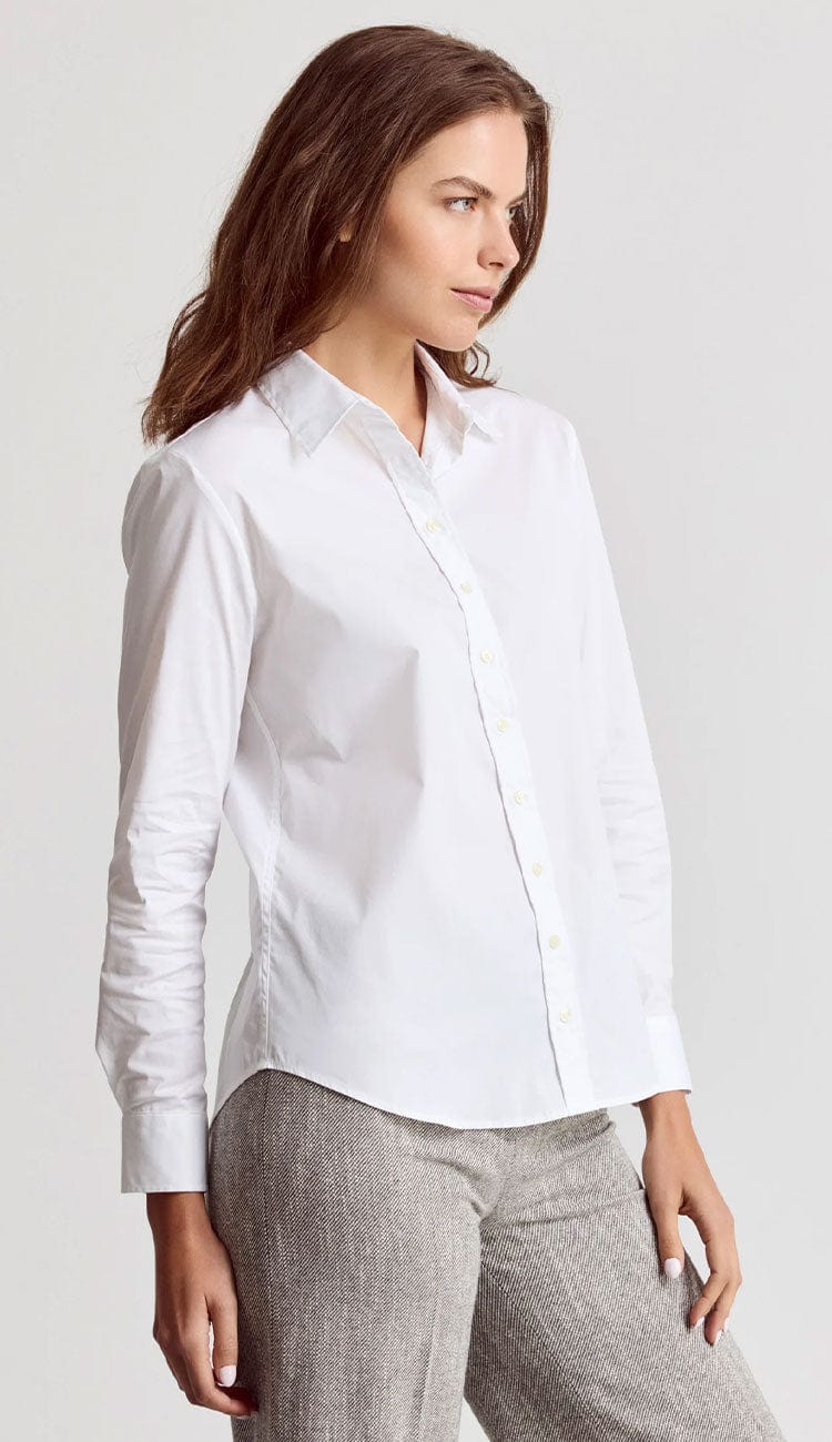 The Icon Shirt by Rochelle Behrens in white. Looking for the perfect white shirt? Here it is! Paula & Chlo side view