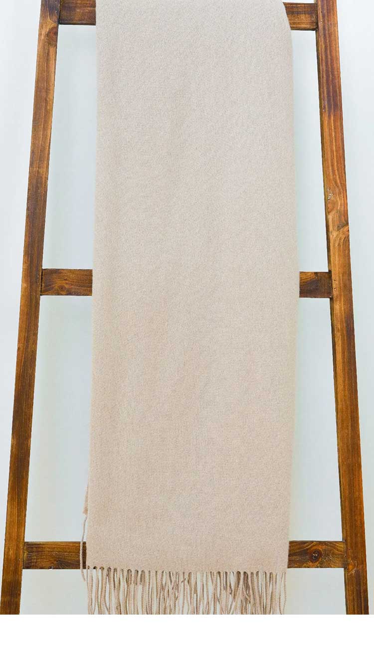 Bisque Classic Merino and Cashmere Throw - Paula & Chlo