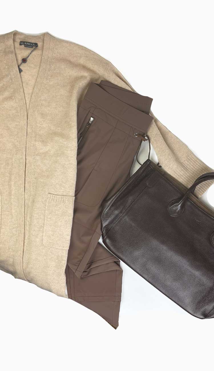 Candy pants in copper with Claudia Nichole Duster and Beck Tote in Espresso - Paula & Chlo