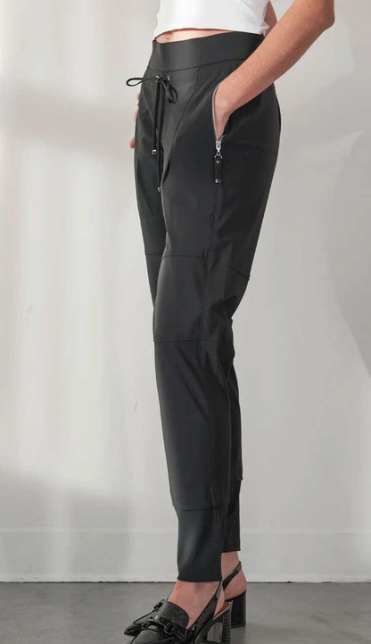 Raffaello Rossi Candy Pant in black, women’s slim jogger pant with drawstring waist and zip pockets