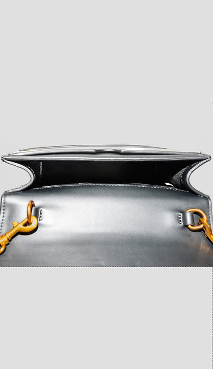busy bee bag by inzi interior view