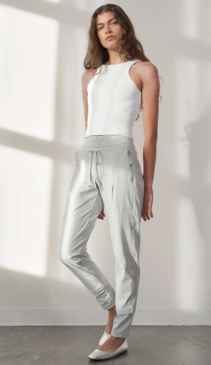Raffaello Rossi Candy Pant in light gray, women’s slim jogger pant with drawstring waist and zip pockets