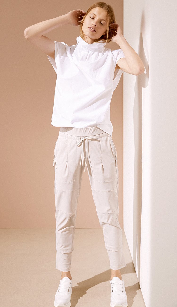 Raffaello Rossi Candy Pant in kalk, women’s slim jogger pant with drawstring waist and zip pockets