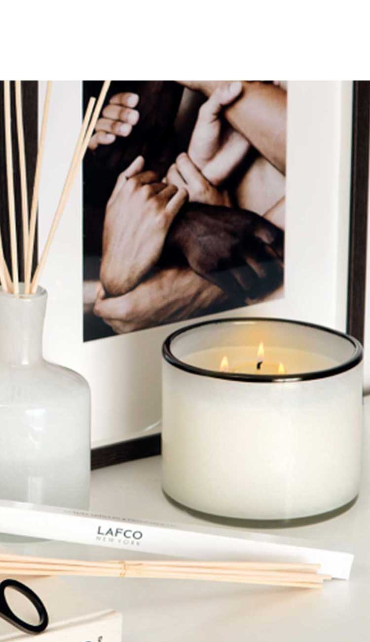 Lafco New York Penthouse Champagne Candle lifestyle- Paula & Chlo