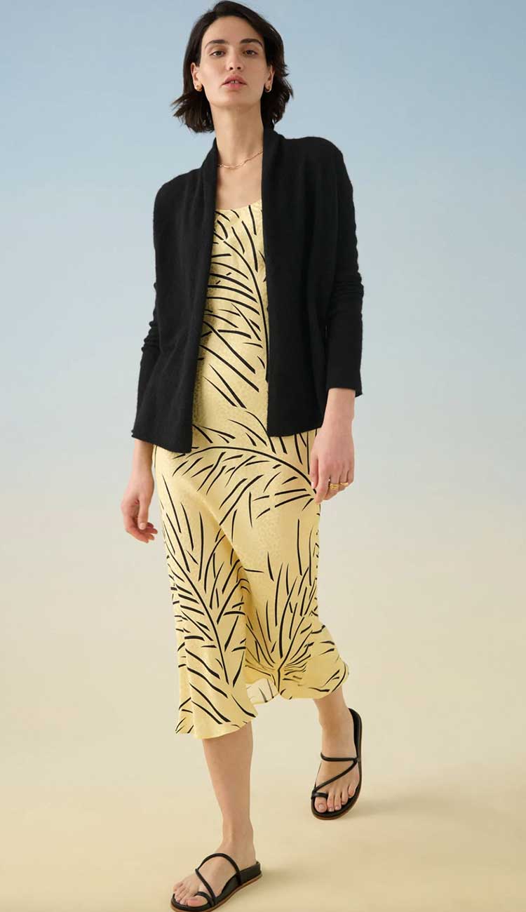 White and Warren essential cashmere mini trapeze cardigan in black - full front view - Paula & Chlo