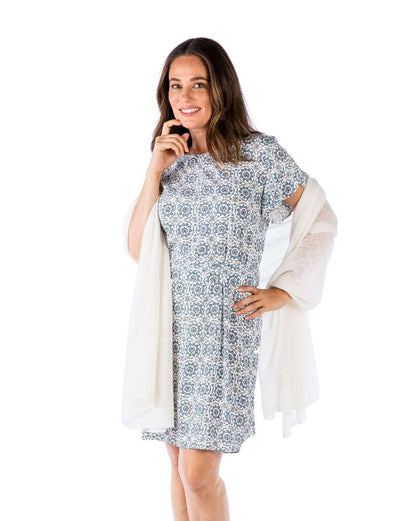 ALASHAN BREEZY TRAVEL WRAP IN WHITE