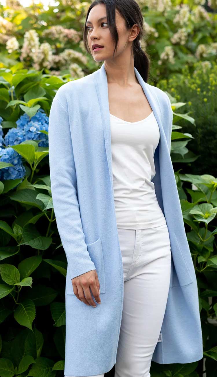 Sarah shawl collar in weekend blue -made of cotton cashmere blend. Paula & Chlo.