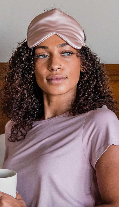 Yana silk sleep eye mask - pink lotus - Paula and Chlo